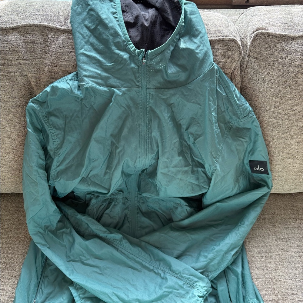ALO Yoga Aqua Windbreaker Jacket